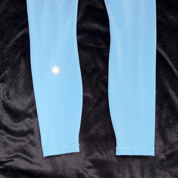 Lululemon Wunder Train HR Tight 25” w/pockets - Picture 7 of 7